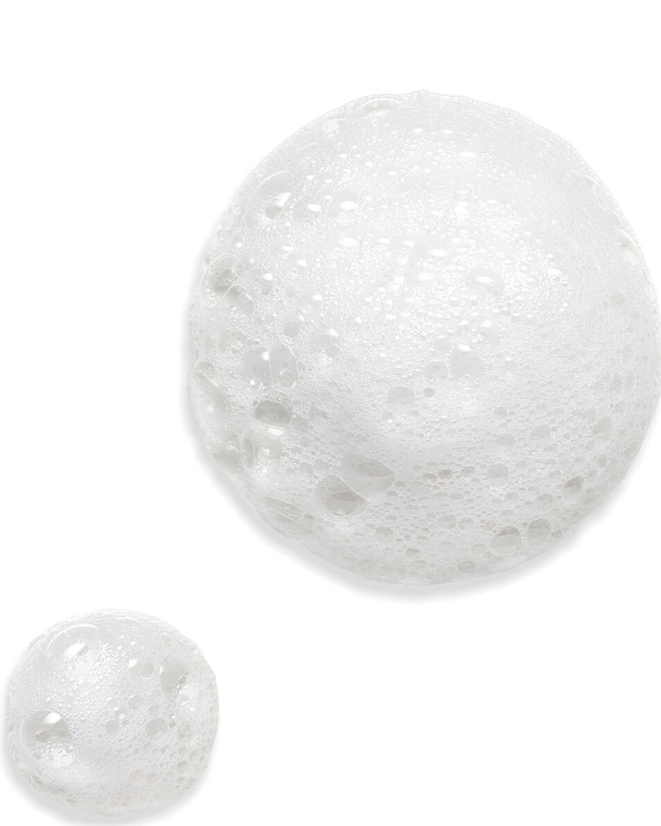 SCHUIMENDE REINIGER - HYDRATEERT & VOEDT DE HUID