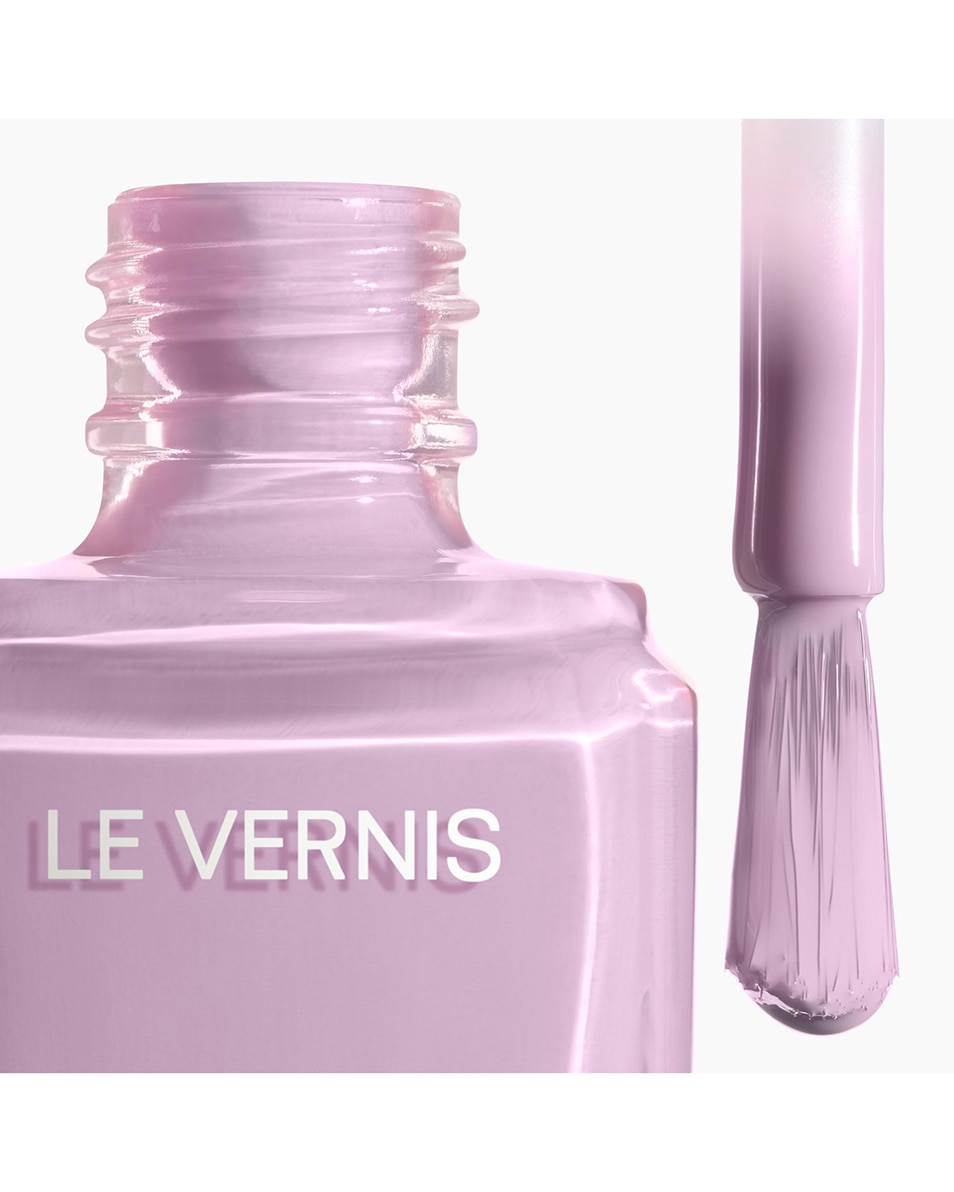 CHANEL LE VERNIS LANGHOUDENDE NAGELLAK 135 IMMORTELLE 2