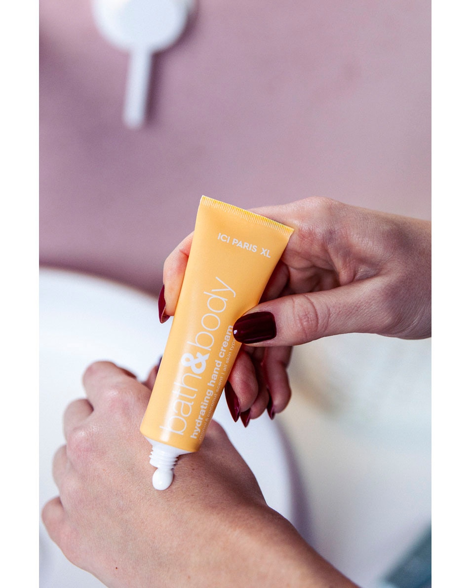 ICI PARIS XL Bath & Body Hydraterende handcrème Monoi & Coconut Scent 30 ML 2