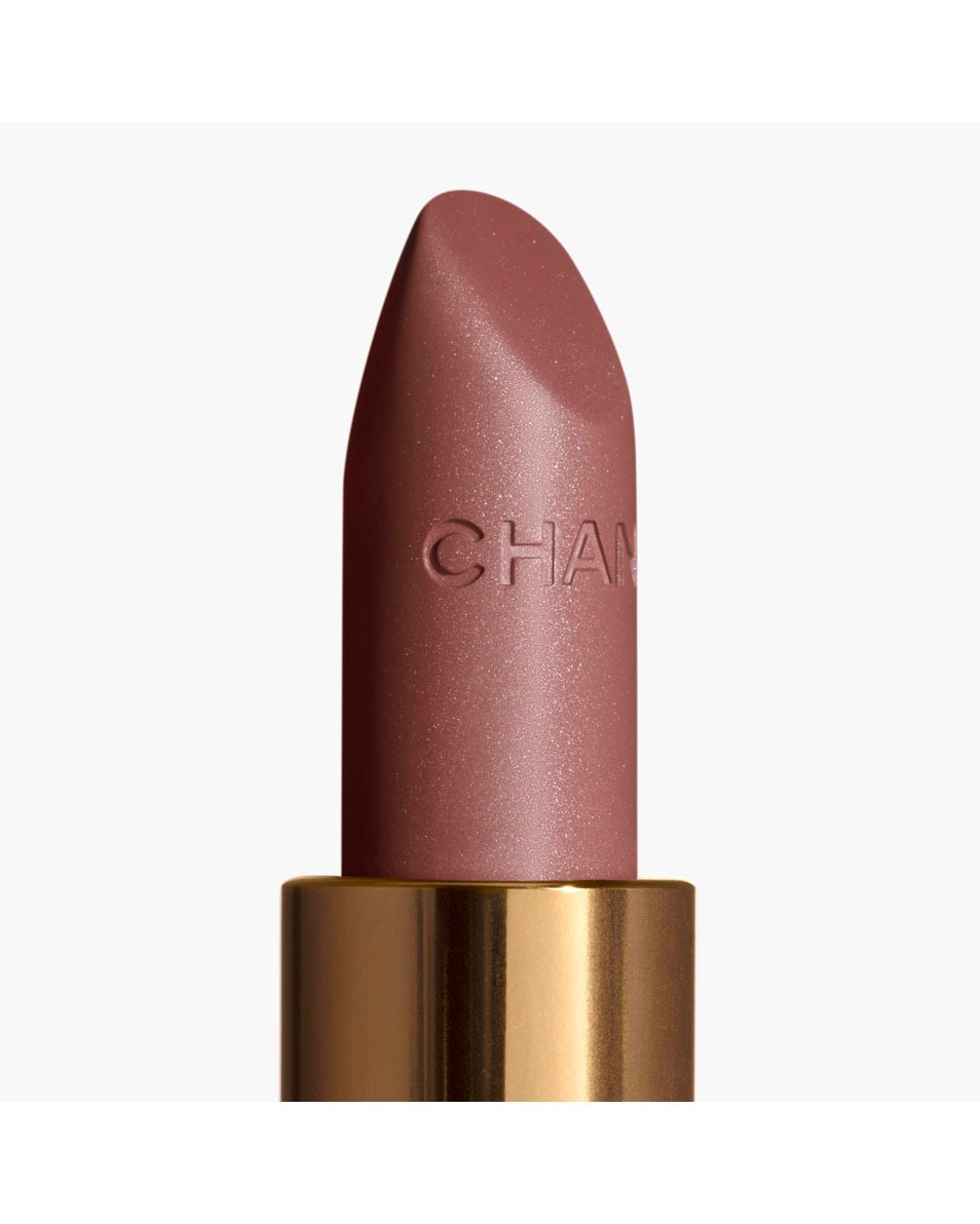 CHANEL ROUGE COCO DE LANGHOUDENDE HYDRATERENDE EN GLADSTRIJKENDE VERZORGENDE LIPPENSTIFT MET SATIJNGLANS 134 ÉDIMBOURG 2