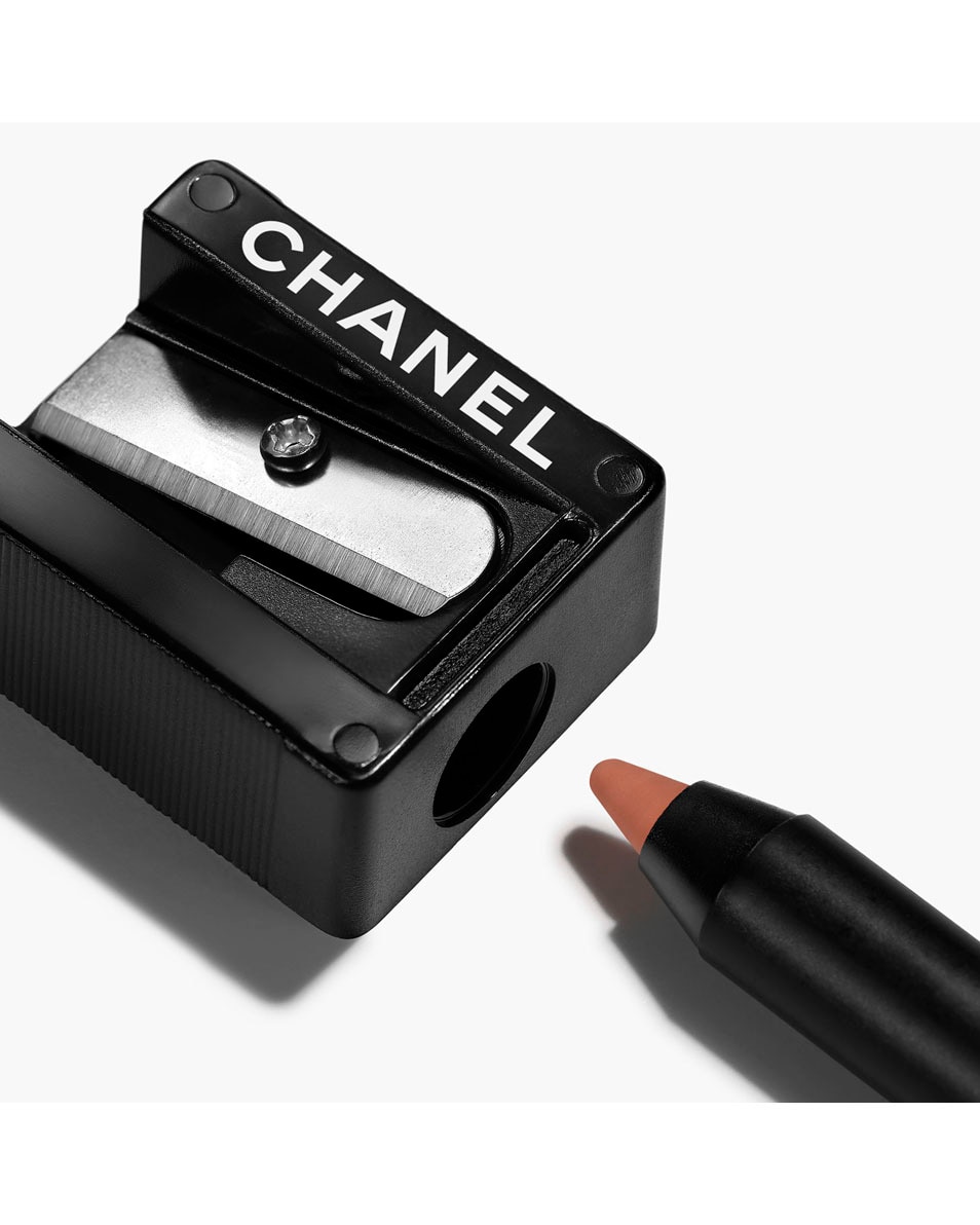 Chanel LE CRAYON LÈVRES LANGHOUDEND LIPPENPOTLOOD 214 BEIGE FAUVE 1,2G 2