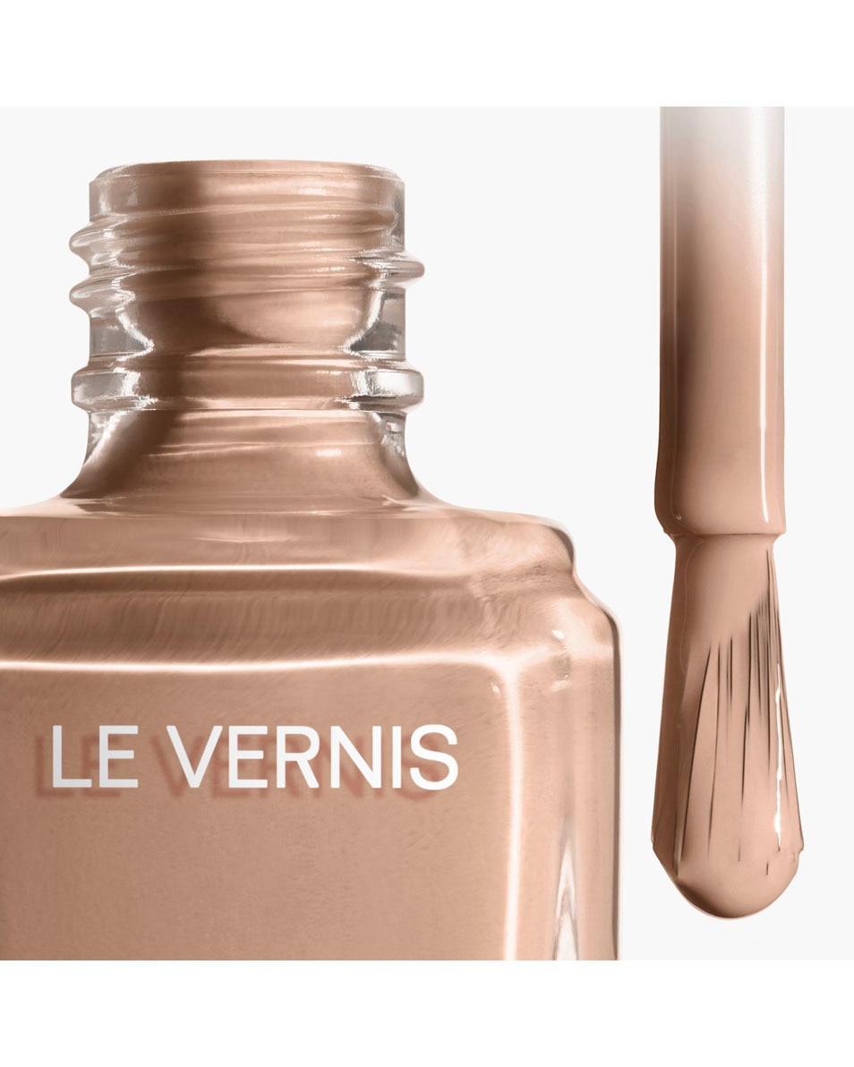 CHANEL LE VERNIS LANGHOUDEND 443 GARCONNE