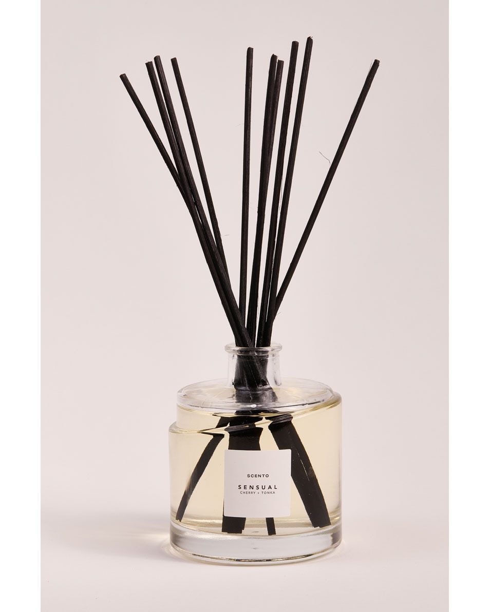 SCENTO Sensual Geurstokjes kersen & tonka 200 ML 2